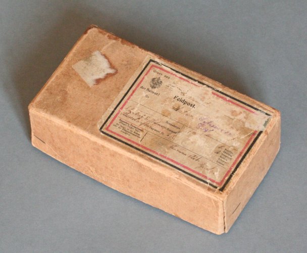 Gelaufenes Feldpostpäckchen, 1914-1918, Inv. Nr. 0146-2014 © Bayerisches Armeemuseum