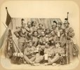 Unteroffiziere im Mannöverlager, Fotografie 1865, Inv. Nr. B 6270 © Bayerisches Armeemuseum