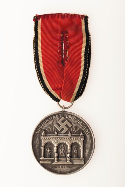 Ehrenzeichen vom 9. November 1923 („Blutorden“); Privatbesitz © Bayerisches Armeemuseum