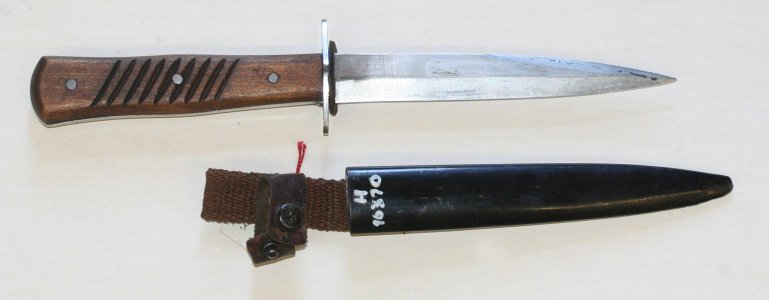 Grabendolch sog. Dolchartiges Messer, Deutsches Reich 1914-1918 © Bayerisches Armeemuseum